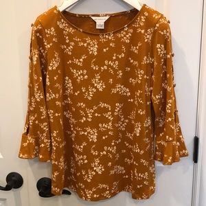 Liz Claiborne Lg Gold 3/4 peek a boo ruffle sleeve